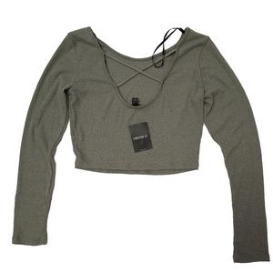 Forever 21 Long sleeve Crop Top Size: L